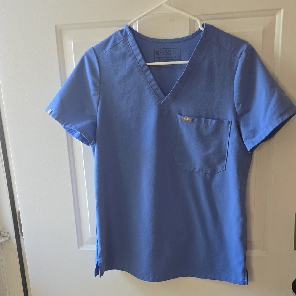 Figs Women's One Pocket Catarina Scrub Top in Ceil Blue
